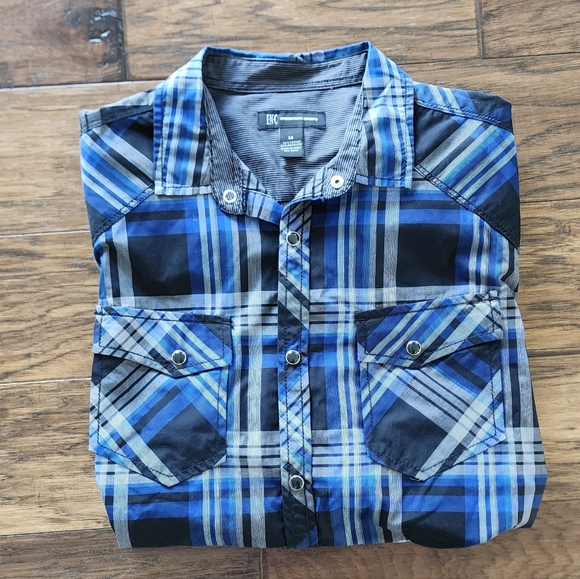 International Concepts Button Up Flannel - Picture 2 of 2